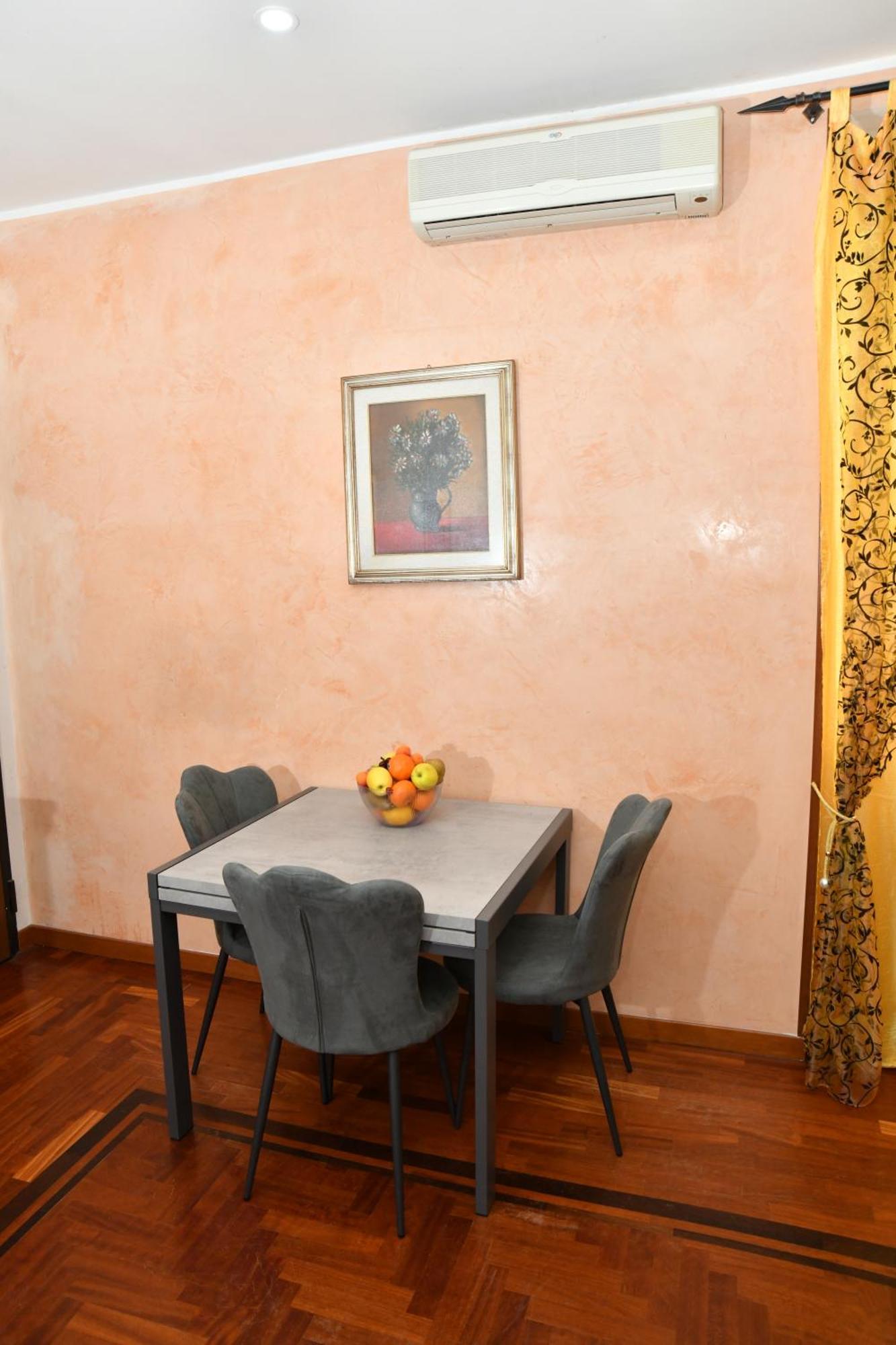 Roma18 Exterior foto